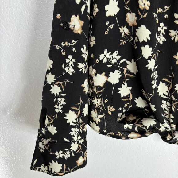 Simply Vera Vera Wang Black and Cream Floral Button Down Shirt Sz S NWT - Picture 11 of 12